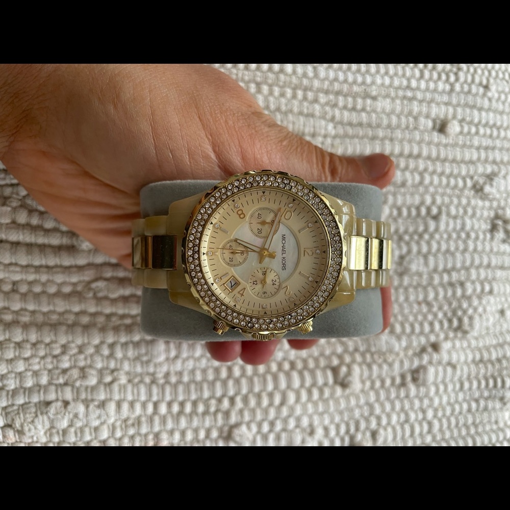 Michael kors mother of pearl watch
